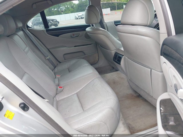 Lexus LS