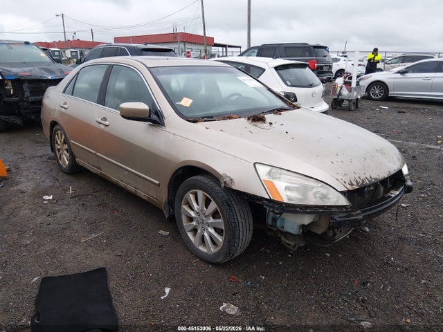 Salvage Honda Accord Image