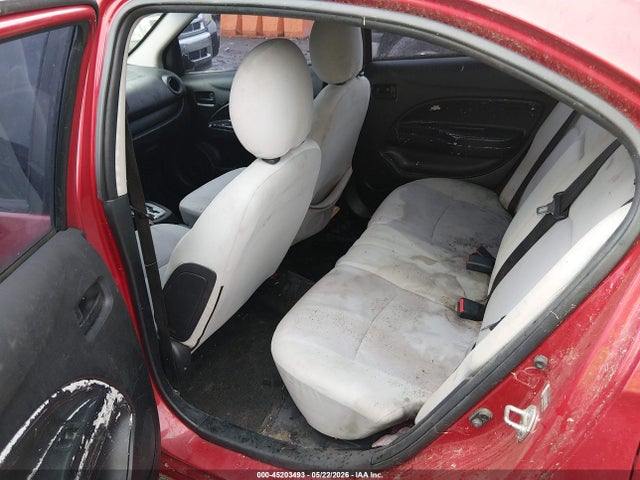 Mitsubishi Mirage Es