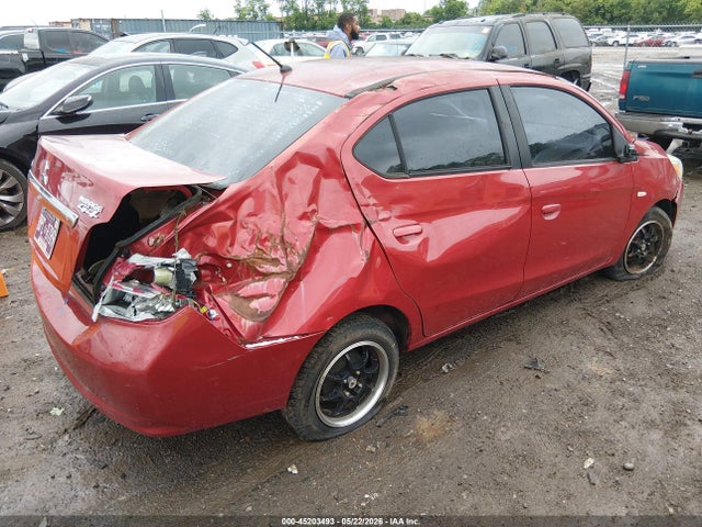 Mitsubishi Mirage Es