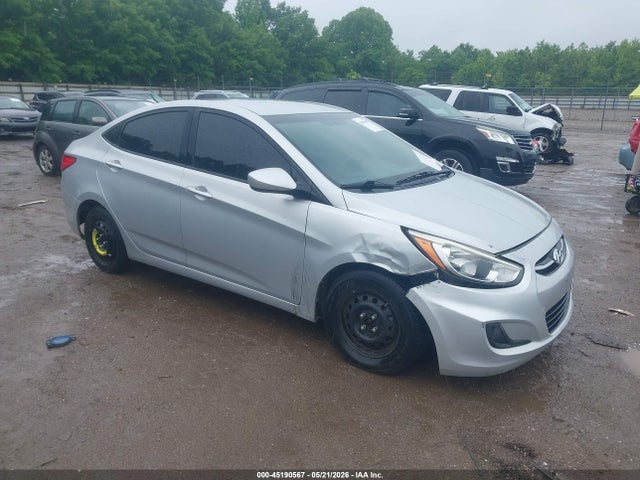 Salvage Hyundai ACCENT Image