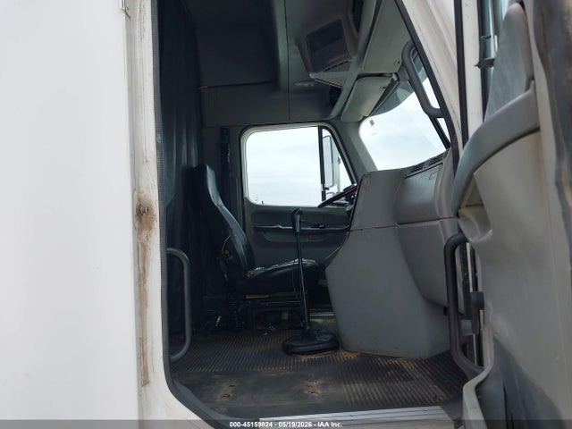 Freightliner Conventional Columbia