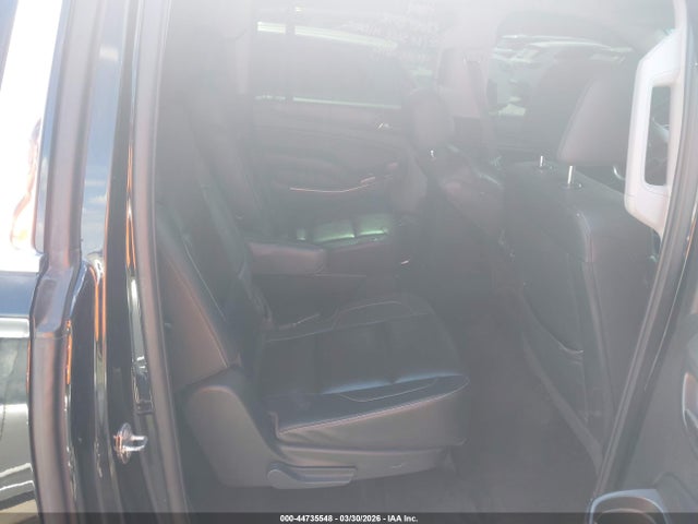 Chevrolet Suburban Lt