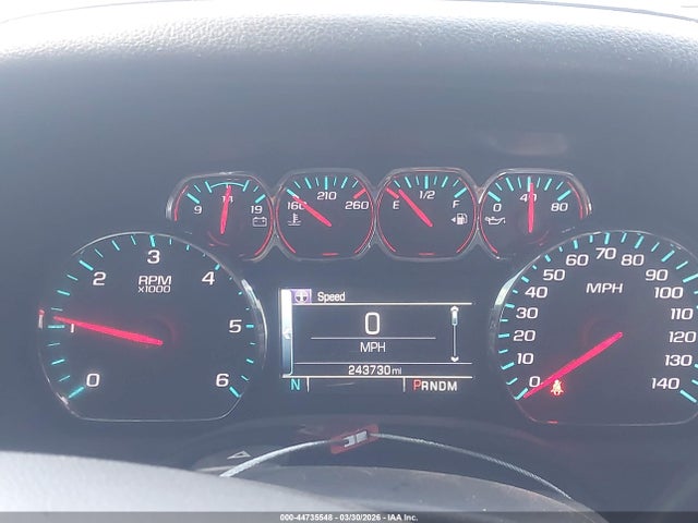 Chevrolet Suburban Lt