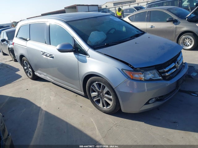 Salvage Honda Odyssey Image