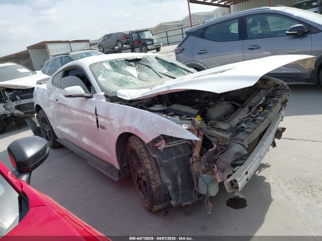 Salvage Ford Mustang Image