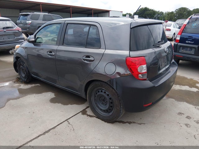 Scion xD