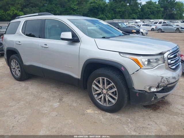 Salvage GMC Acadia Image