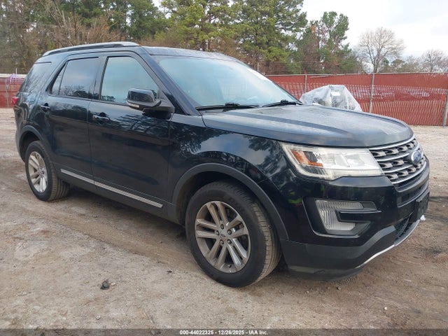 Salvage Ford Explorer Image