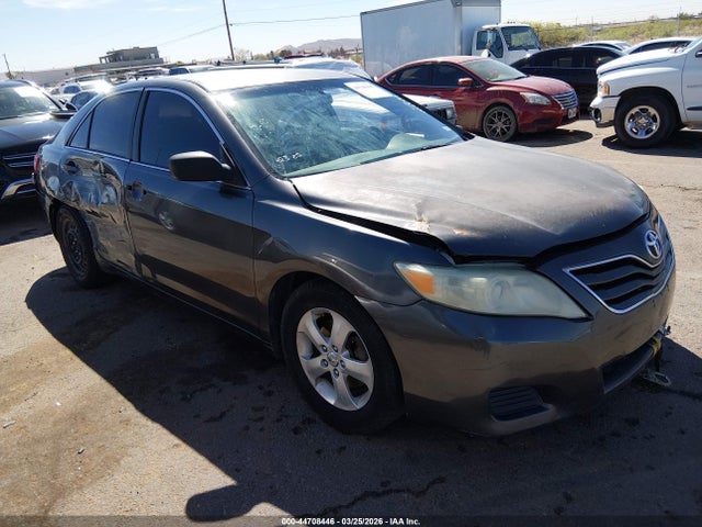 Salvage Toyota Camry Image