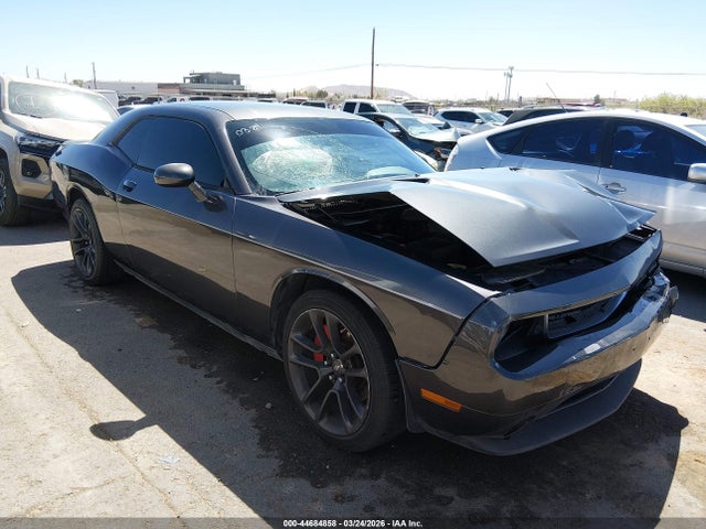 Salvage Dodge Challenger Image