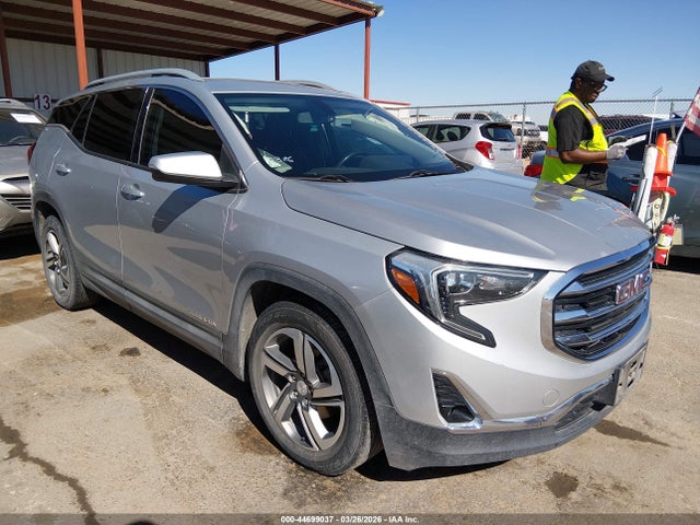 Salvage GMC Terrain Image