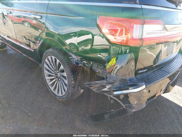 Lincoln Navigator Reserve