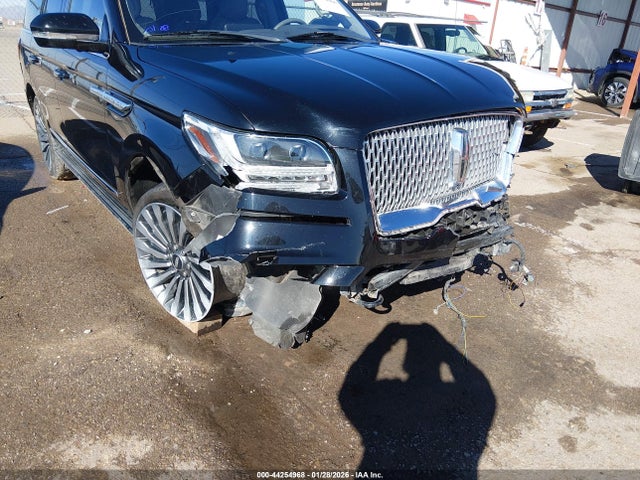 Lincoln Navigator Reserve