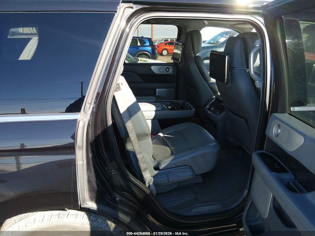 Lincoln Navigator Reserve