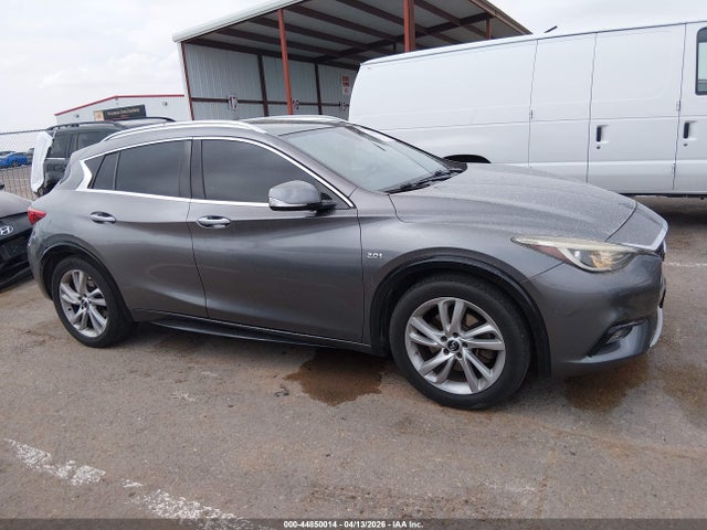 INFINITI Qx Premium