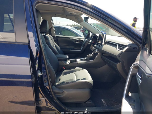 Toyota RAV4 Xle Premium