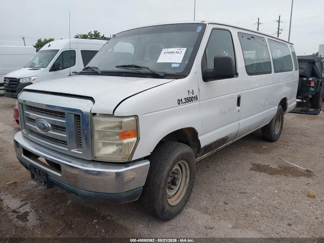 Ford E-350 Xlt