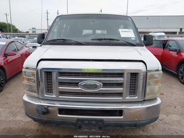 Ford E-350 Xlt