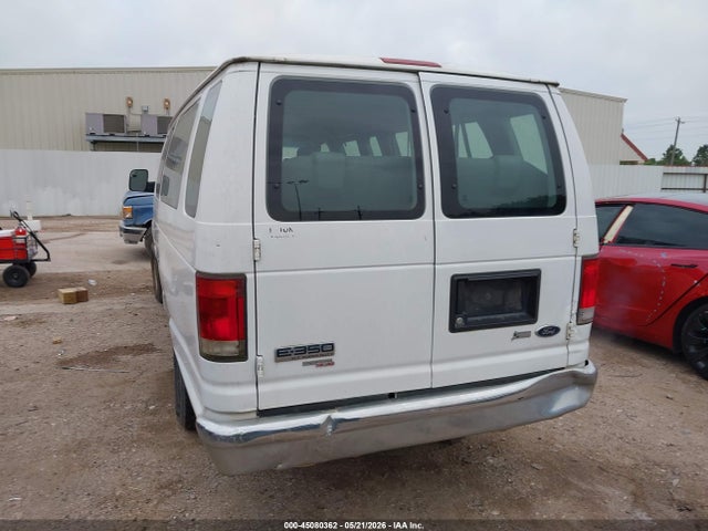 Ford E-350 Xlt