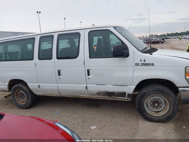 Ford E-350 Xlt
