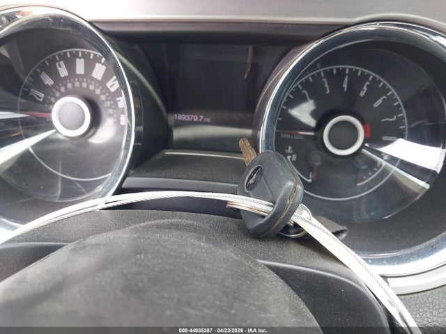 Ford Mustang V6 Premium