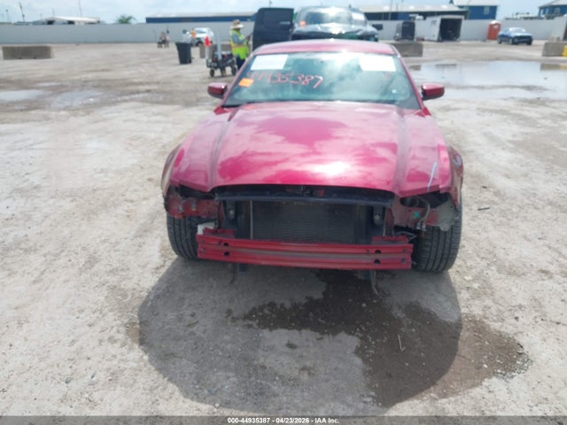 Ford Mustang V6 Premium