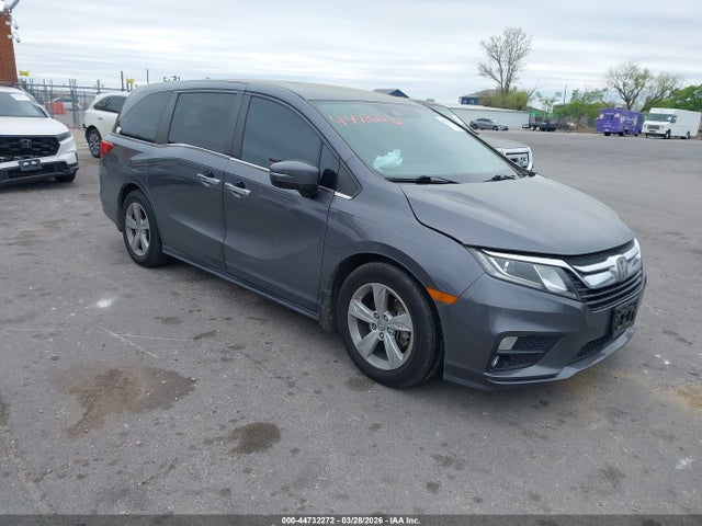 Salvage Honda Odyssey Image