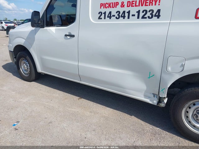 Nissan Nv S V6