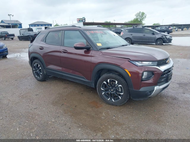 Salvage Chevrolet Trailblazer Image