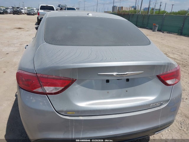 Chrysler 200 S