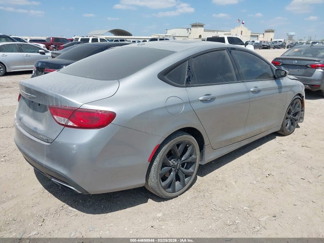 Chrysler 200 S