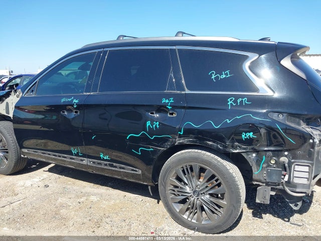 INFINITI Qx Luxe