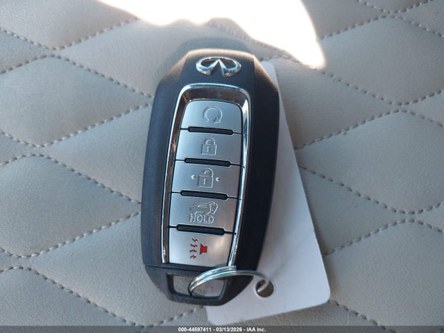 INFINITI Qx Luxe