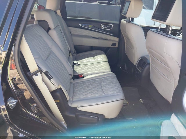 INFINITI Qx Luxe