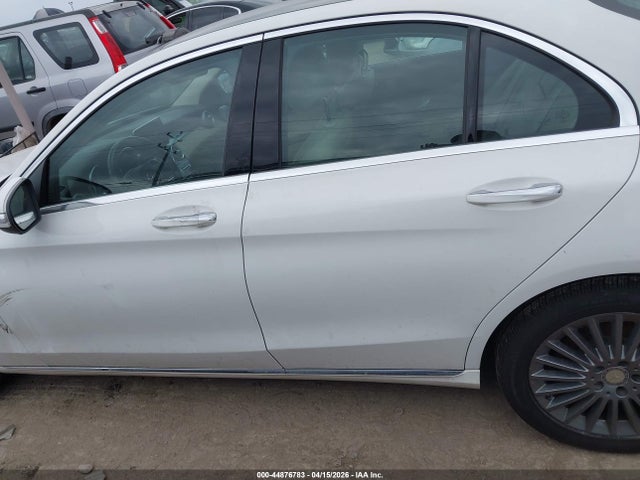 Mercedes-Benz C-Class Luxury