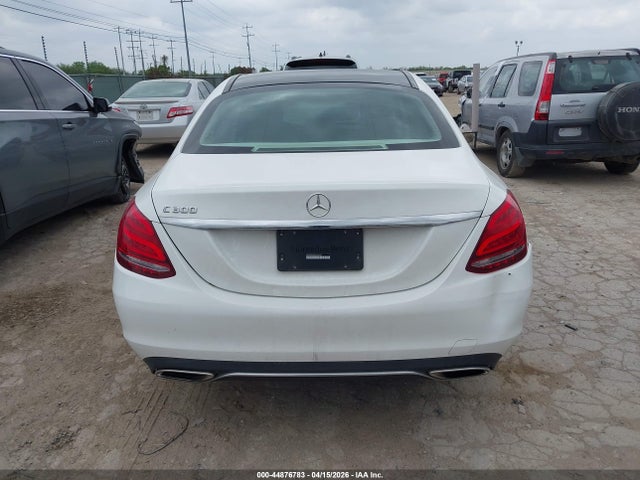 Mercedes-Benz C-Class Luxury