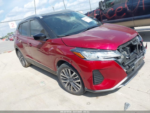 Salvage Nissan Kicks Image