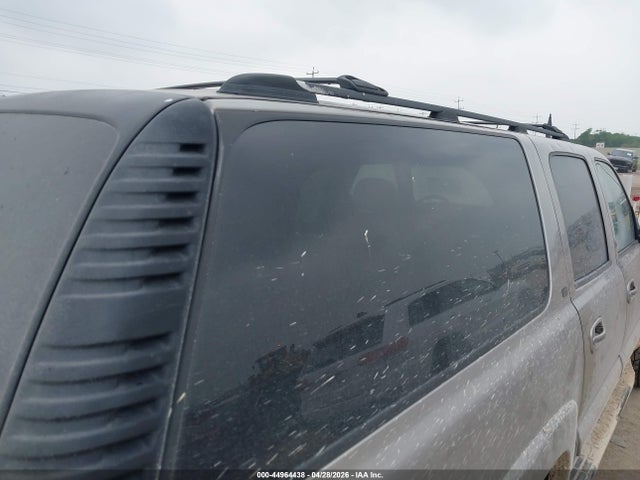 Chevrolet Suburban 2500 Lt