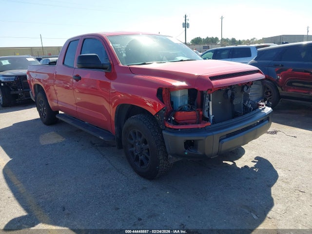 Salvage Toyota Tundra Image