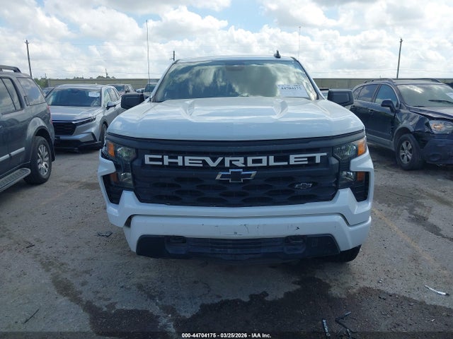 Chevrolet Silverado 1500 2wd  Short Bed Custom