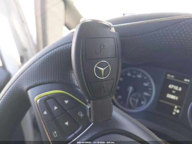Mercedes-Benz Metris