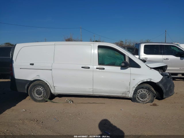 Mercedes-Benz Metris