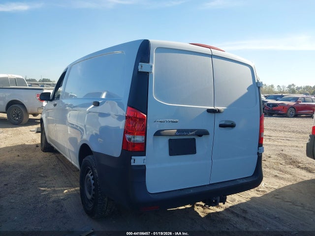 Mercedes-Benz Metris