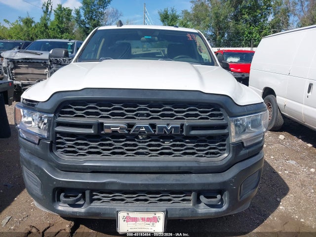 Ram 2500 Tradesman  4x2 8' Box