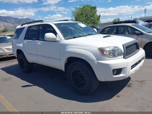 Salvage Toyota 4Runner Image