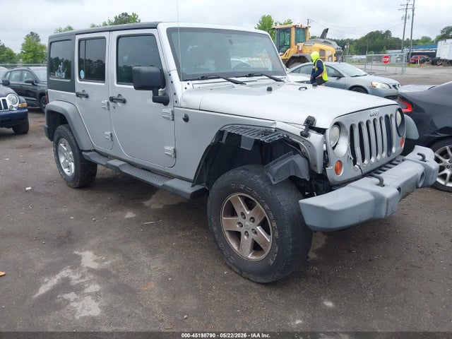 Salvage Jeep Wrangler Image