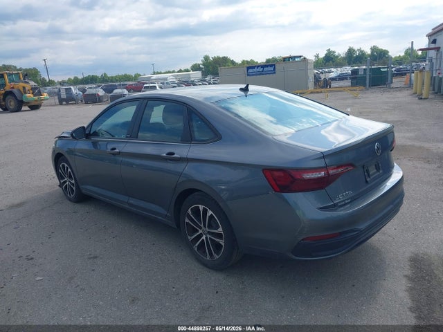 Volkswagen Jetta 1.5t Sport