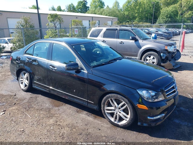 Salvage Mercedes-Benz C-Class Image
