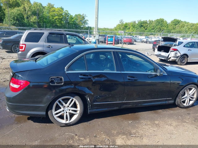 Mercedes-Benz C-Class Sport 4matic